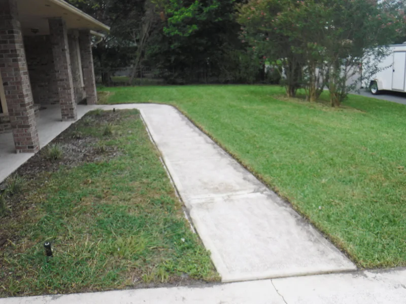 walkway after lawn cleanup in Orange Park, FL